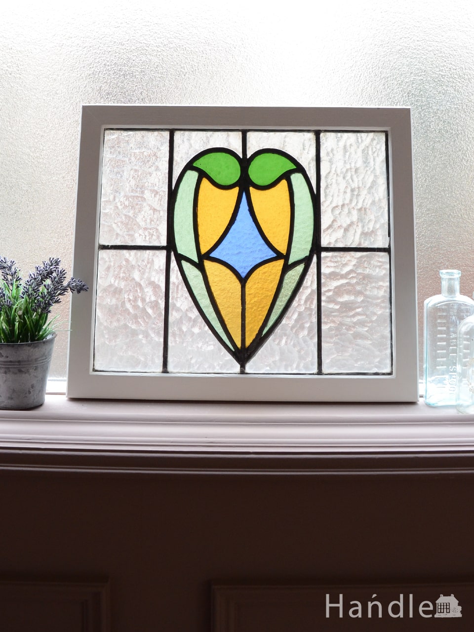 グリーンのハートの中からブルーの星、英国アンティークガラスの