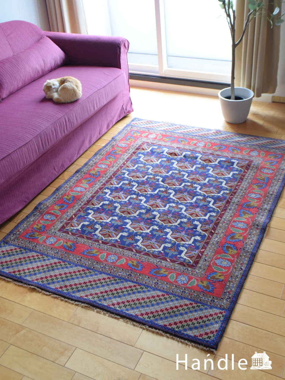 トルコカイセリのおしゃれな絨毯、一点もののビンテージトライバルラグ