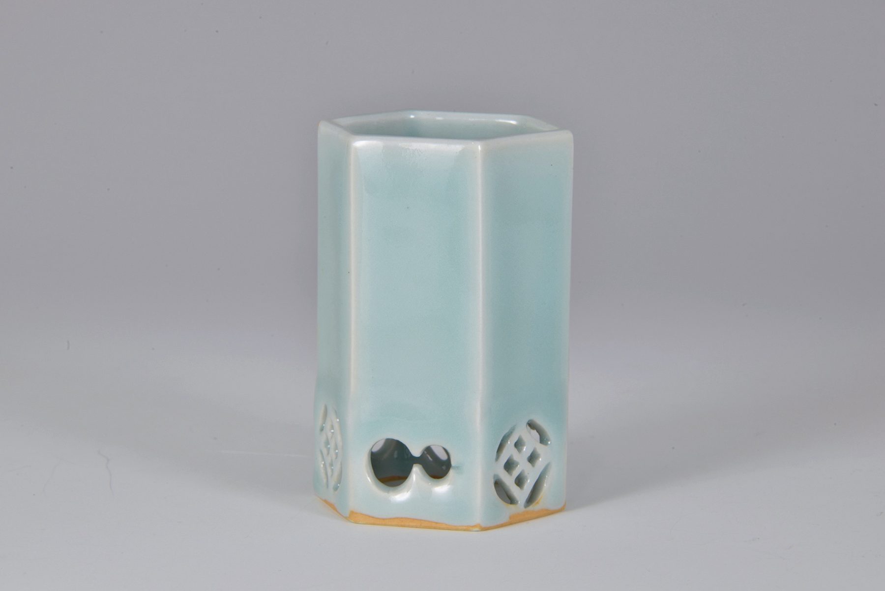 vol.6 鍋島藩御用赤絵師として350年の伝統を継ぐ今泉今右衛門の薫陶