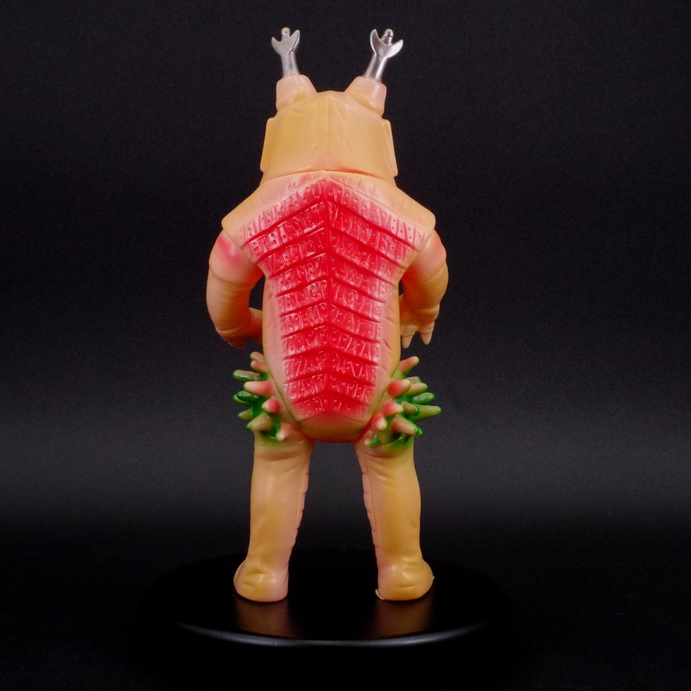 9月13日(土)より《TSUBURAYA CONVENTION 2025》で販売開始