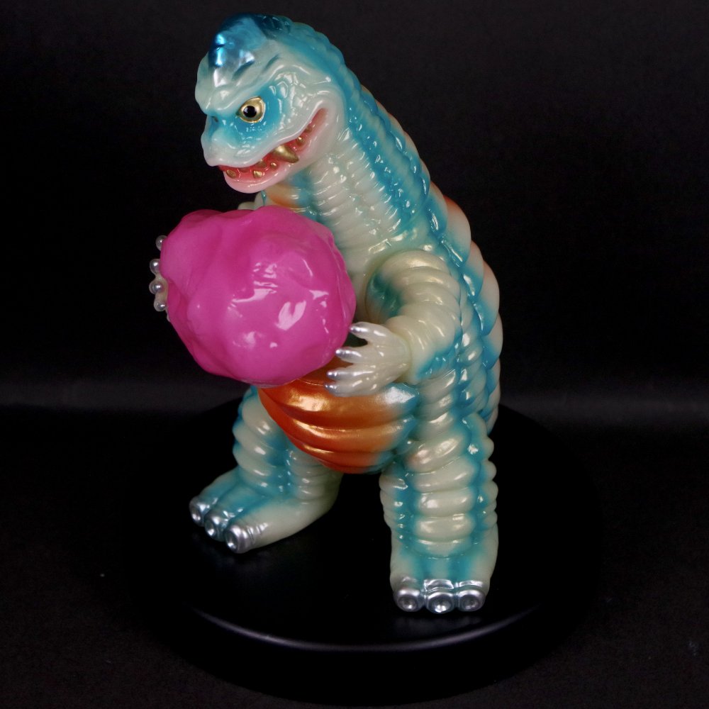 1月22日(水)18時より抽選開始】【STRANGE GALLERY】レッドキング(蓄光