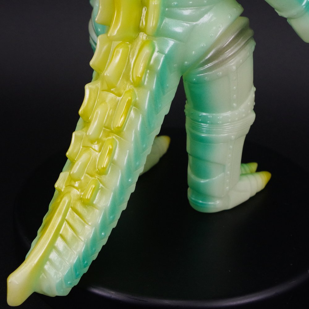 2月21日(金)より受注受付開始】【ブルマァク】メカゴジラ(蓄光グリーン