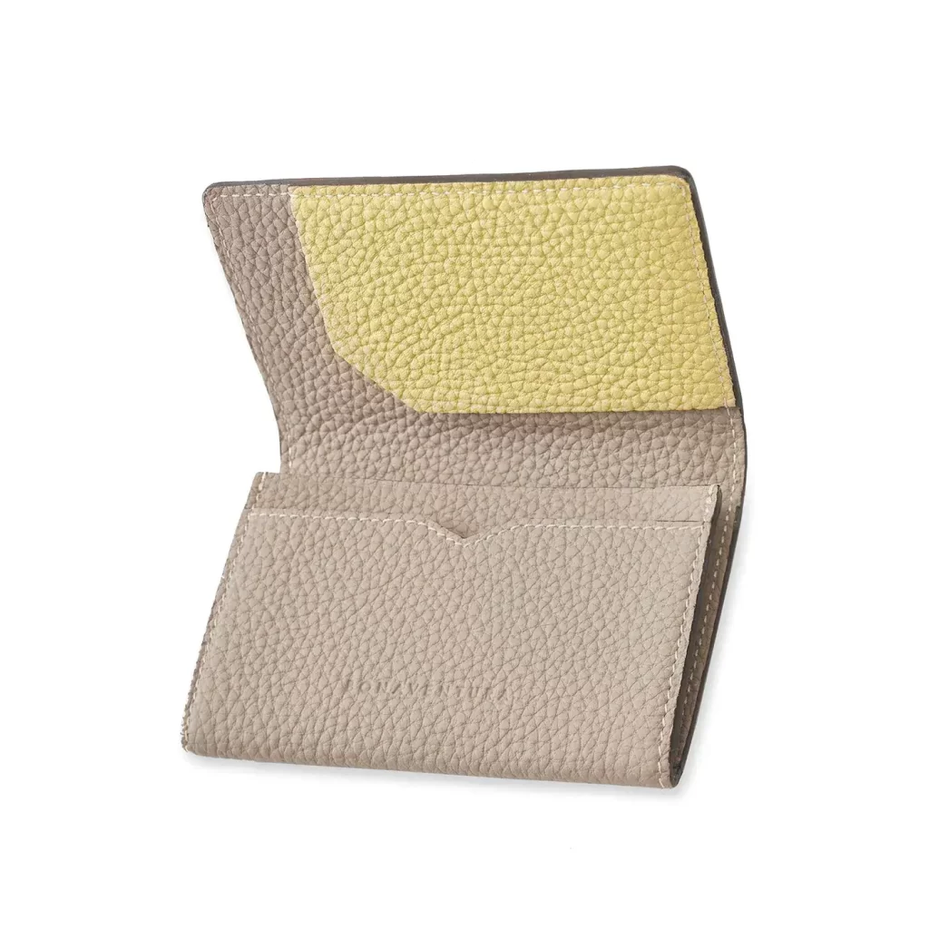 プレゼントに最適】ボナベンチュラの名刺入れはビジネスで好印象！