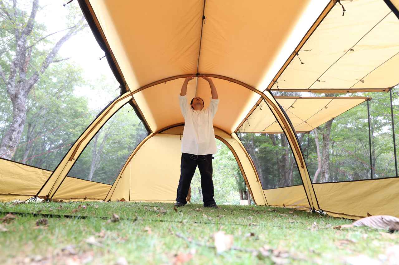 QUICKCAMPから大型ツールームテントが新登場！ファミリーやグループで