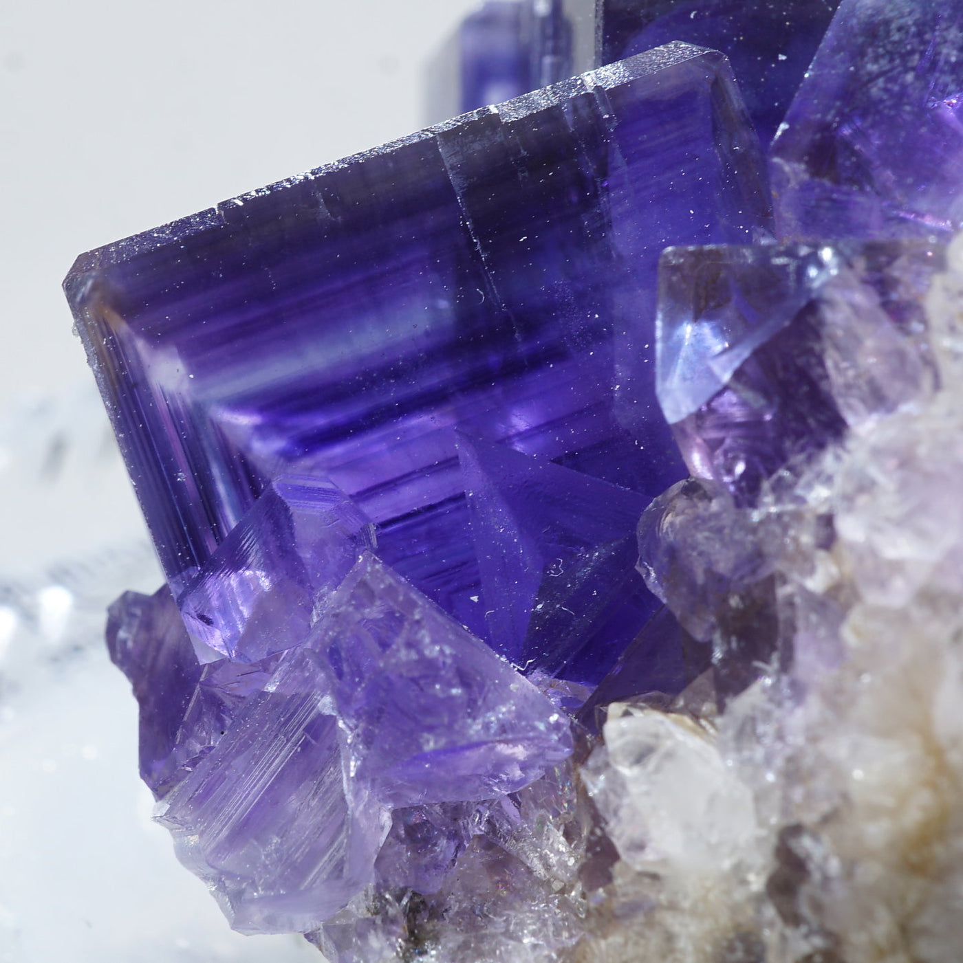 スペイン ベルベス産 フローライト – 天然石ハッピーギフト