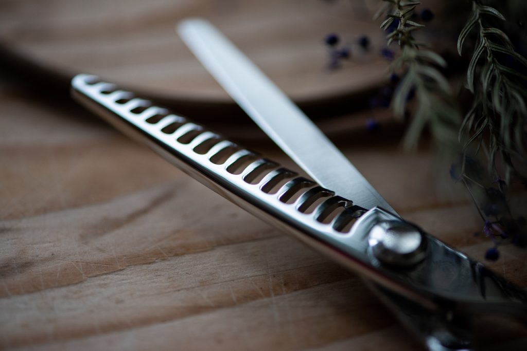 2023年間】美容師・理容師用セニング人気ランキング（ブランド別