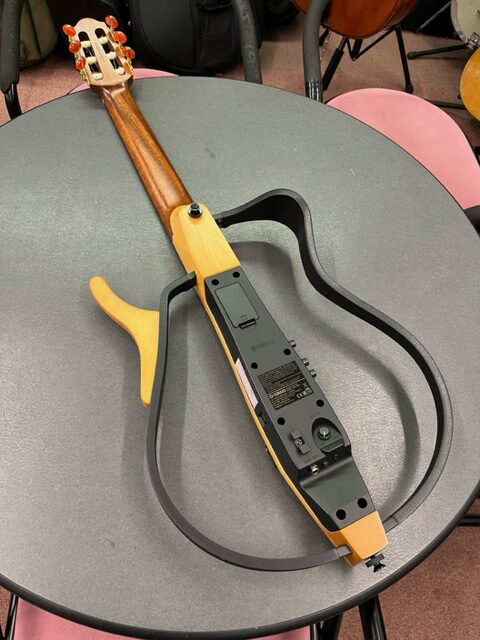 楽器情報】中古サイレントクラシックギター入荷しました YAMAHA
