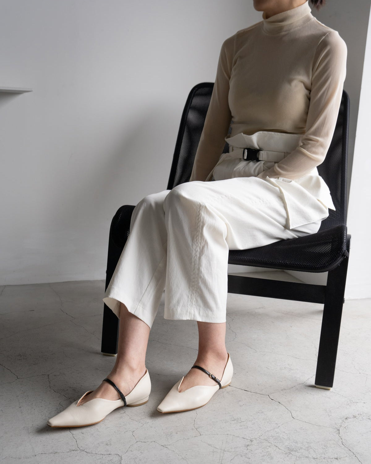 Kate cream メリージェーン ポインテッド パンプス クリーム - HENRI