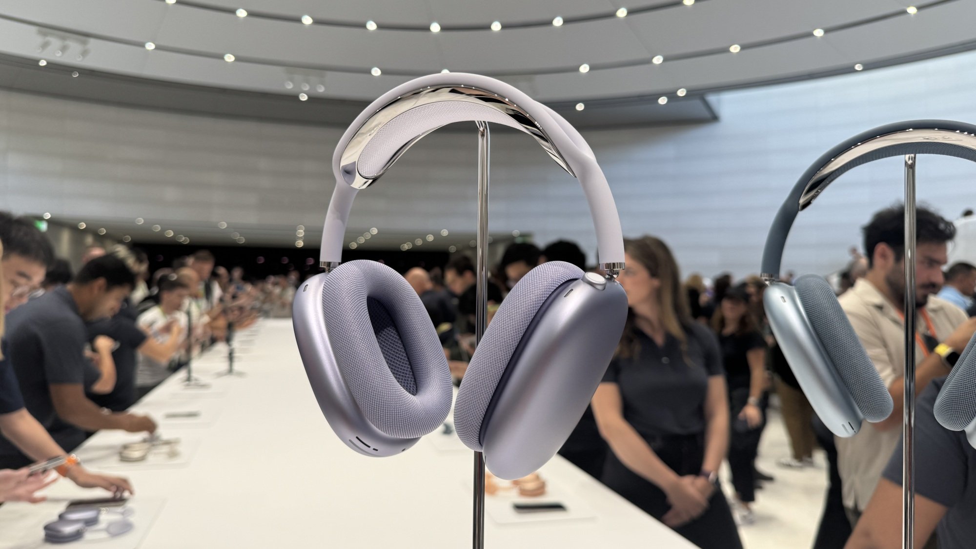 Apple AirPods Max: I hope you didn't buy one recently because it