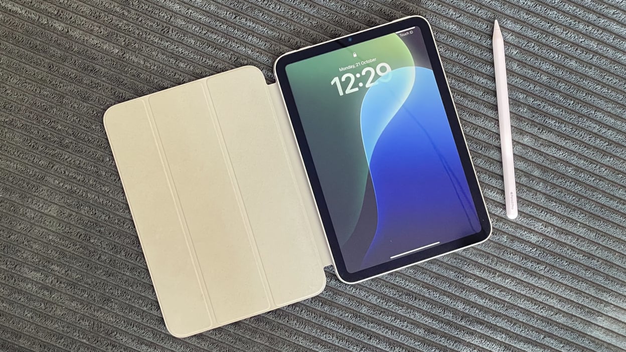 Apple iPad mini 7 review: Beefed up and ready for AI | Mashable