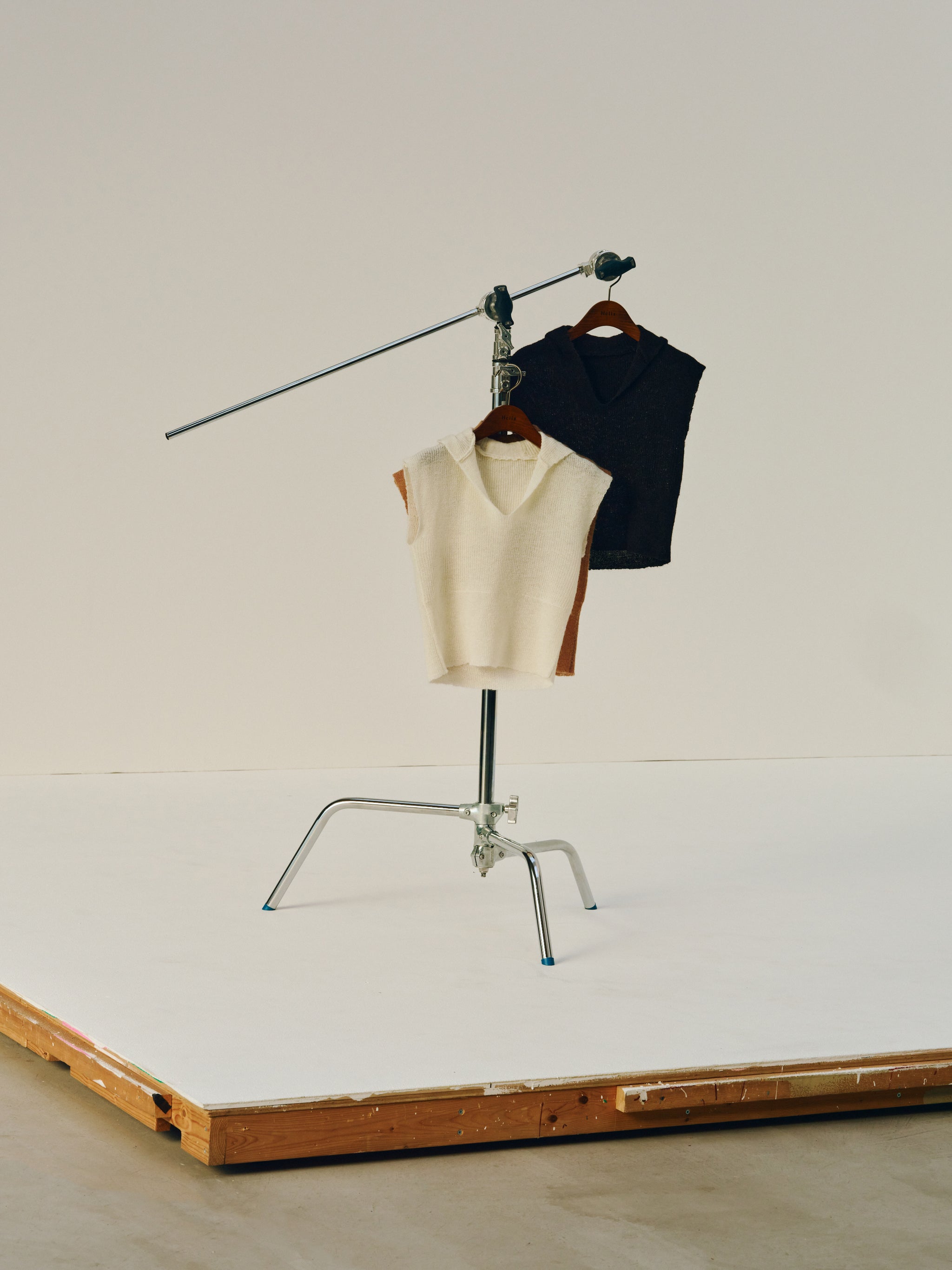 TOPS - Hella (ヘラ）公式通販サイト