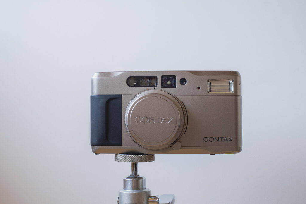 CONTAX TVS レビュー｜TVSが選ばれる理由とT2・T3との違い | Film Sketch