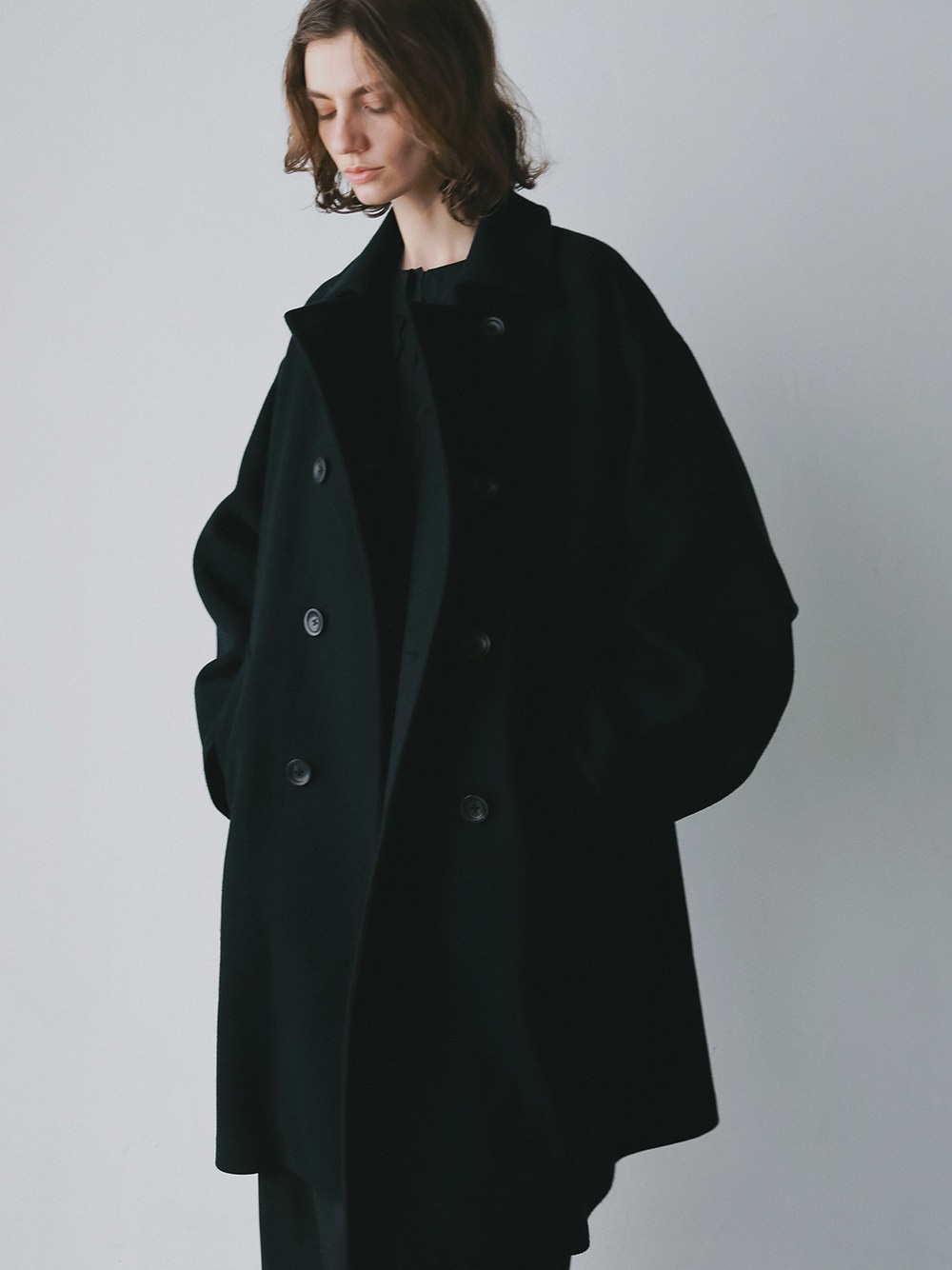 ウールダブルオーバーコート | Coat | HER. Online Store
