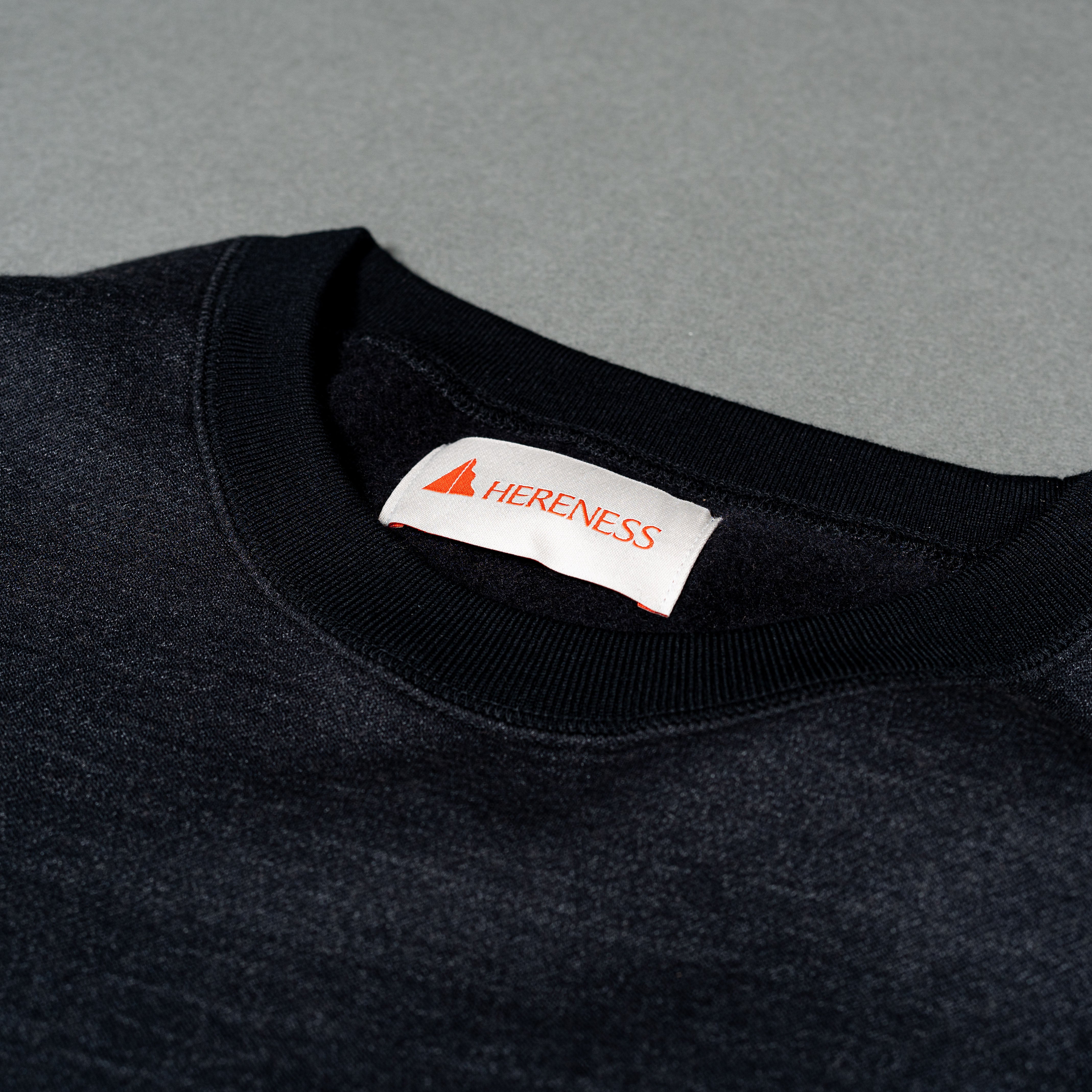 FLUFFY WOOL SWEAT – HERENESS.jp