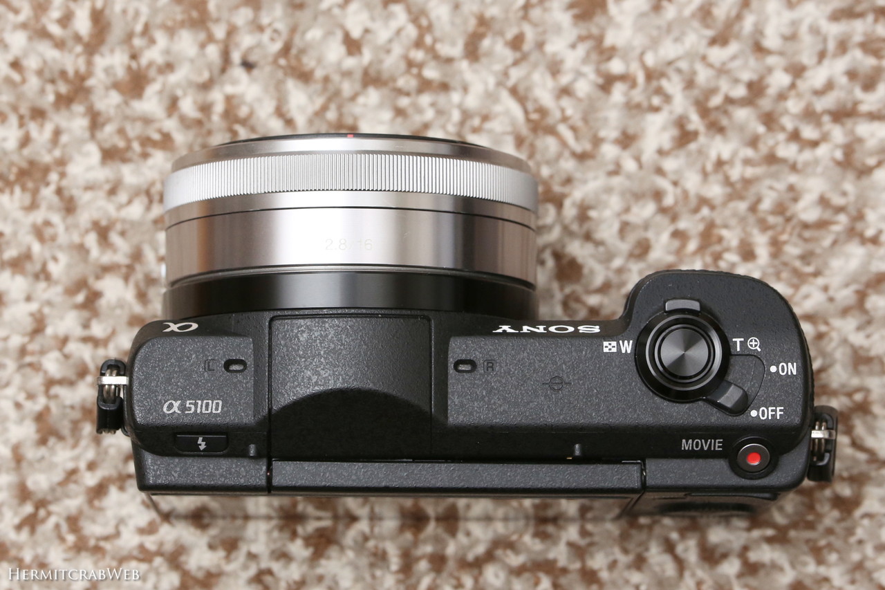 SONY E 16mm F2.8】APS-C用パンケーキレンズ。α5100にマッチするSONY