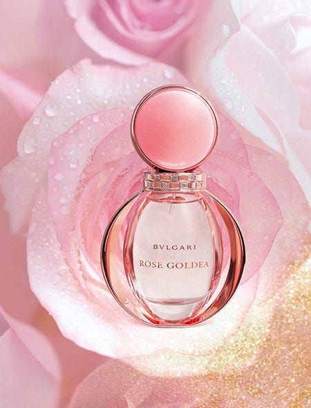 ローズの新たな魅力を引き出したブルガリの新フレグランス「ローズ