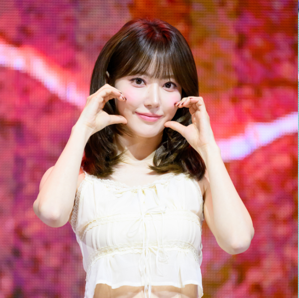 LE SSERAFIM（ルセラフィム）メンバー、サクラ（宮脇咲良）の