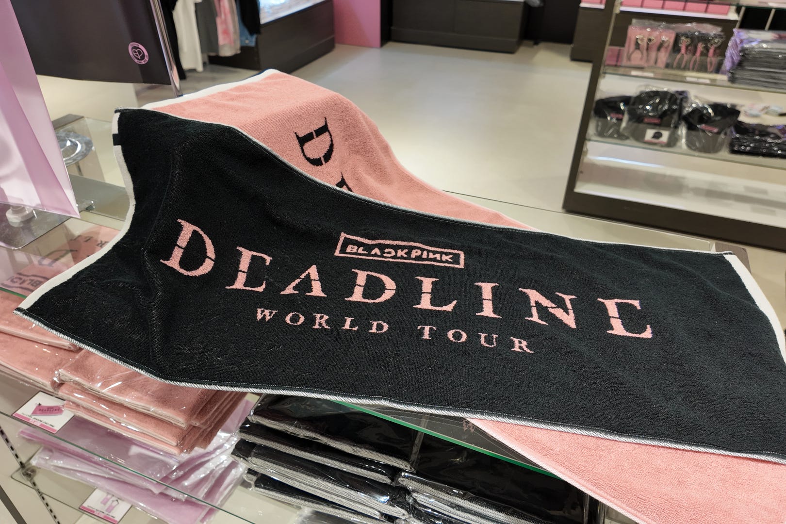 BLACKPINK、東京＆大阪でポップアップストアを開催！ ワールドツアー