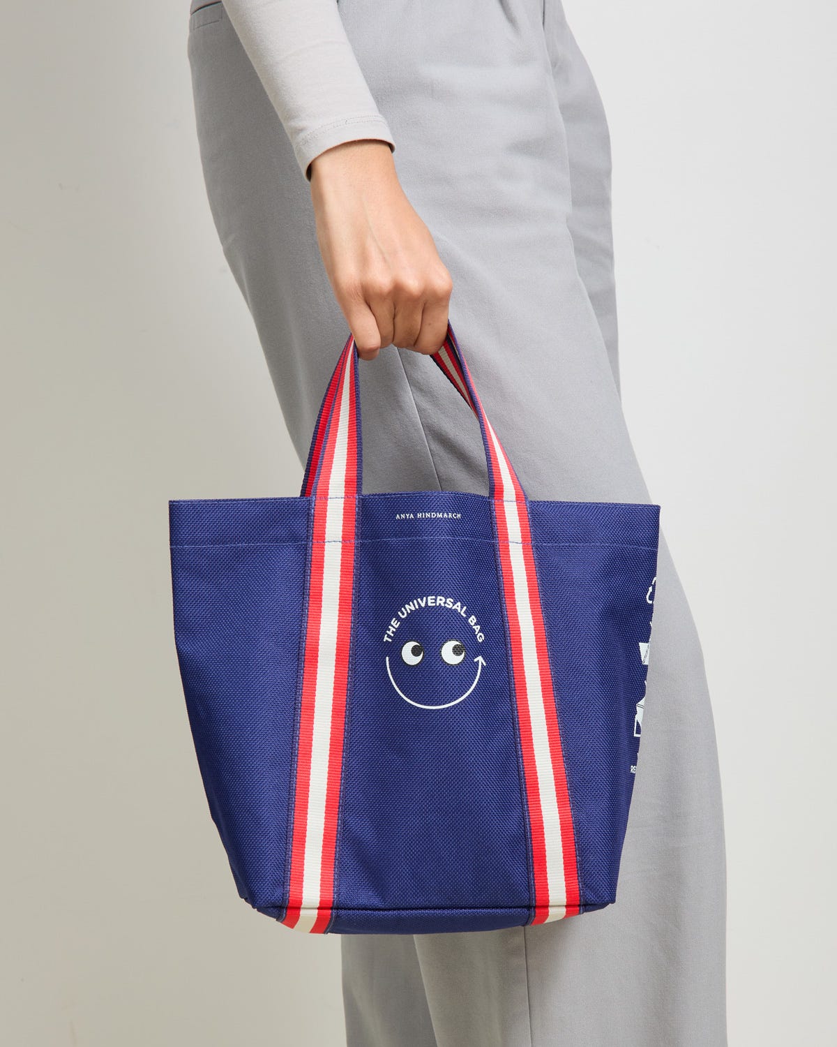 メル【ロンドン限定＋成城石井】AnyaHindmarch アニヤ・ハインドマーチ