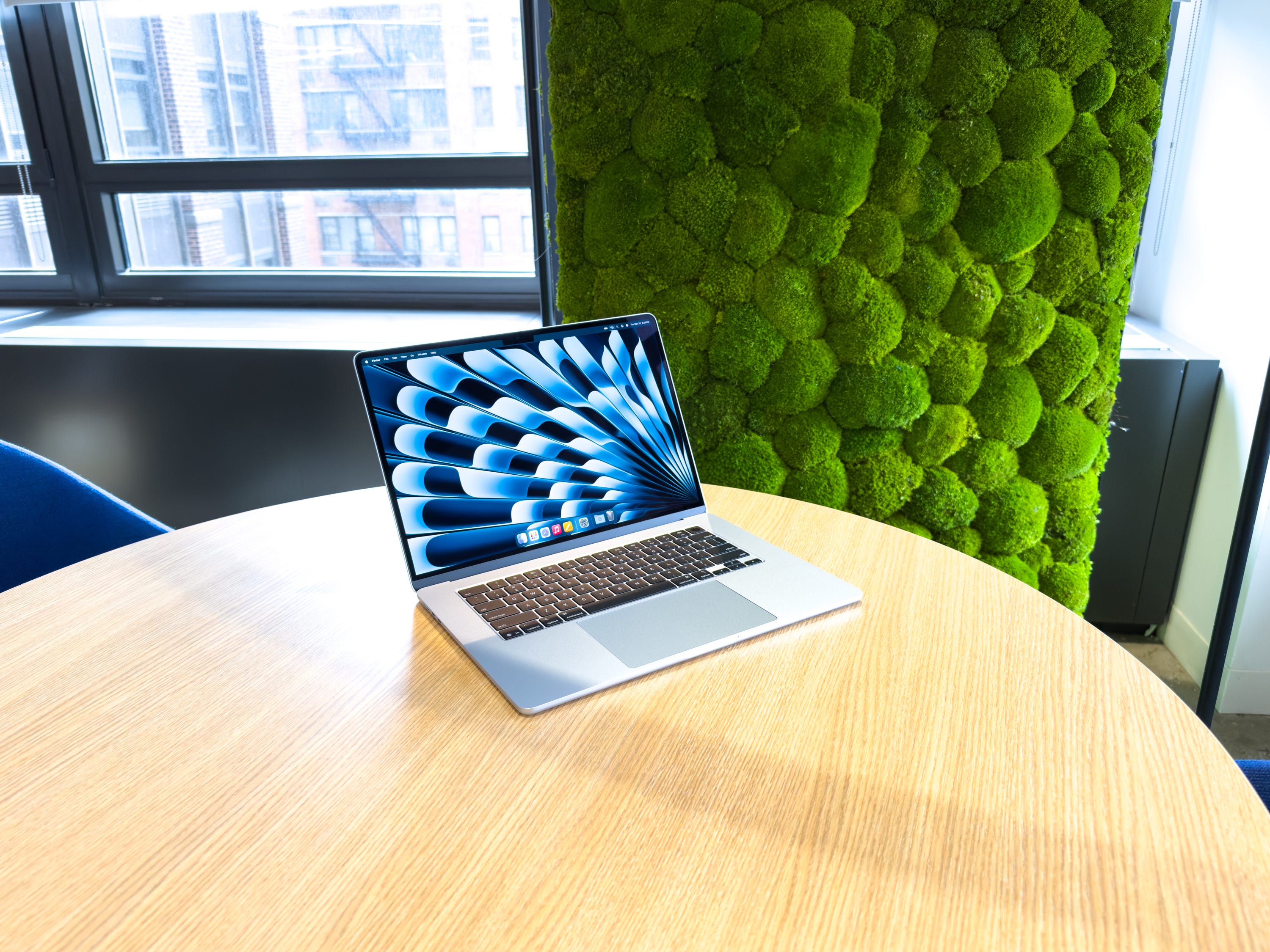 apple-macbook-air-m4-015-