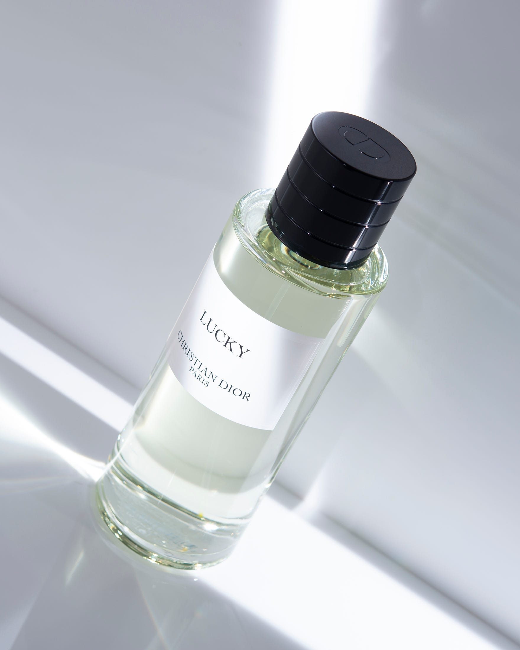 香りはお守り。創香の原点を再認識させてくれたディオールの「ラッキー
