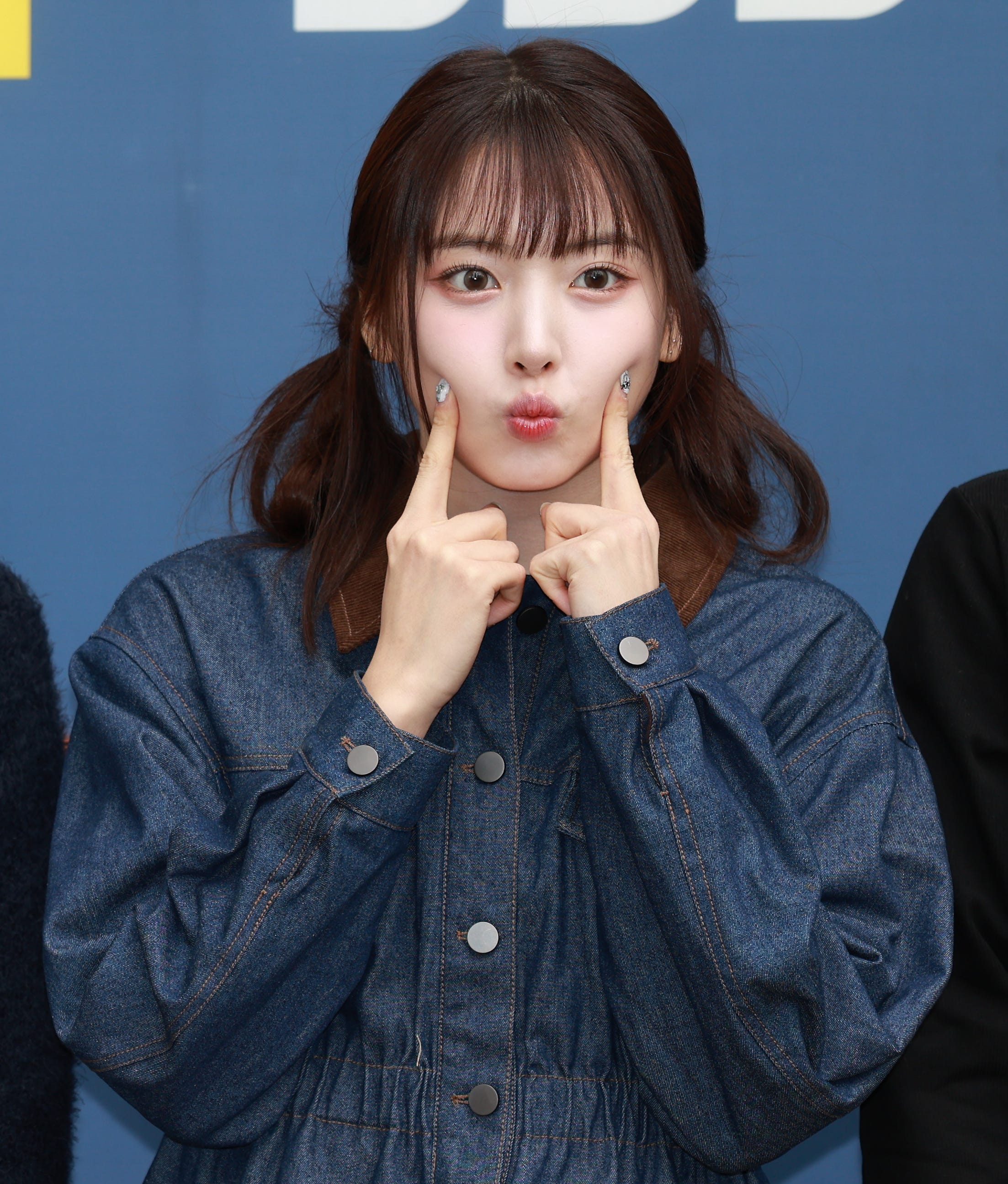 NMIXX ジウ編】エンミックスの愛嬌担当！ 表現力とヘルシーボディが