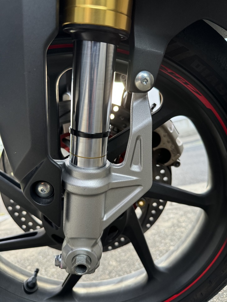 ヤフオクの闇：CBR250RR（MC51）のフロントフォーク | Hiroaki's blog