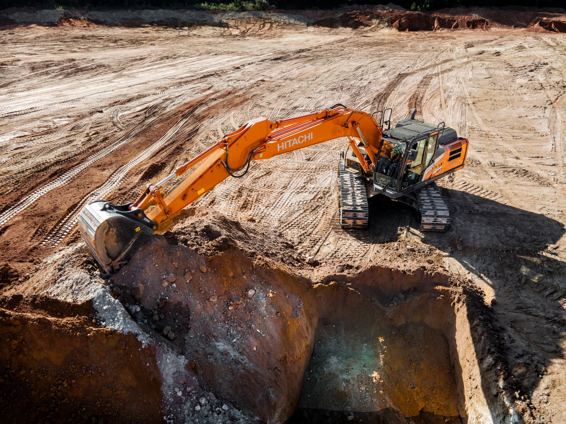 ZX210LC-7H, LA Medium to Large Excavators - Hitachi Construction