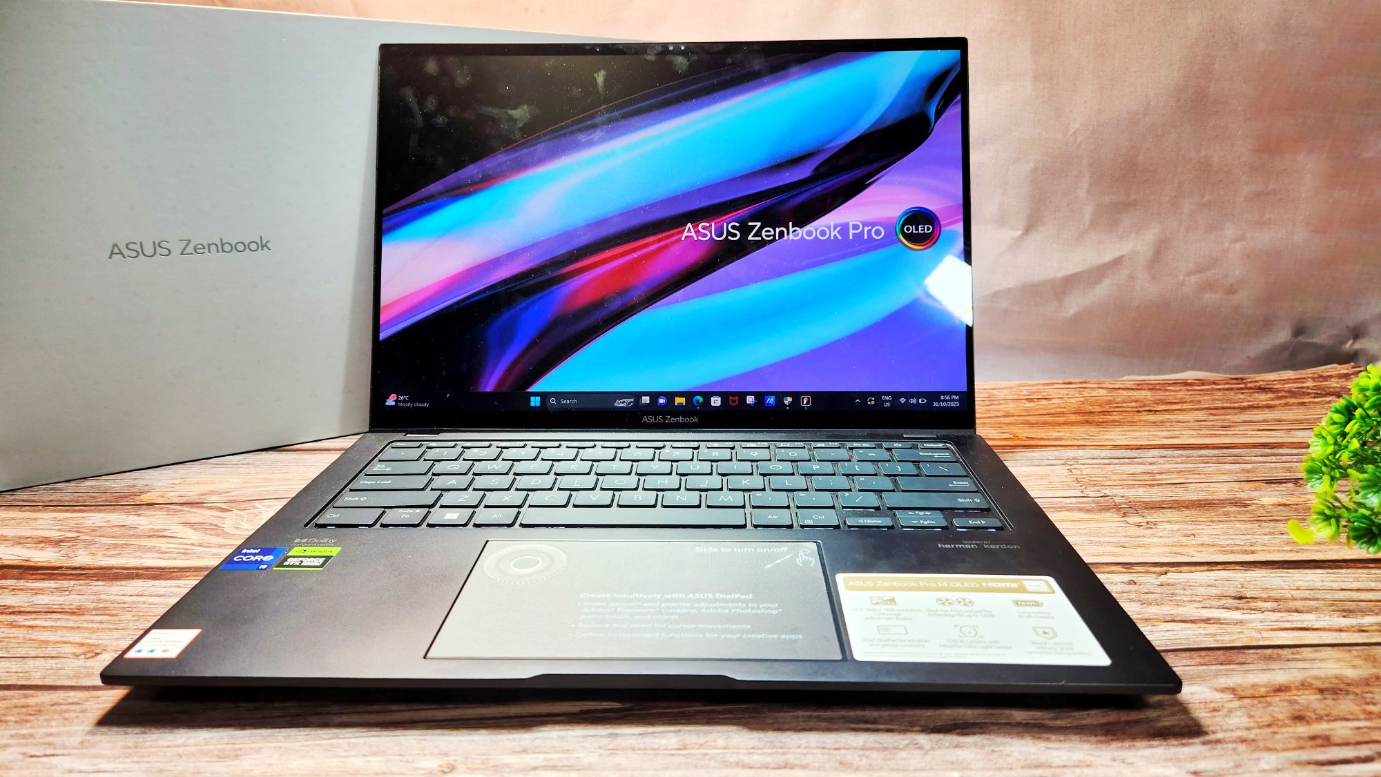 ASUS Zenbook Pro 14 OLED UX6404 Review - Compact yet Powerful