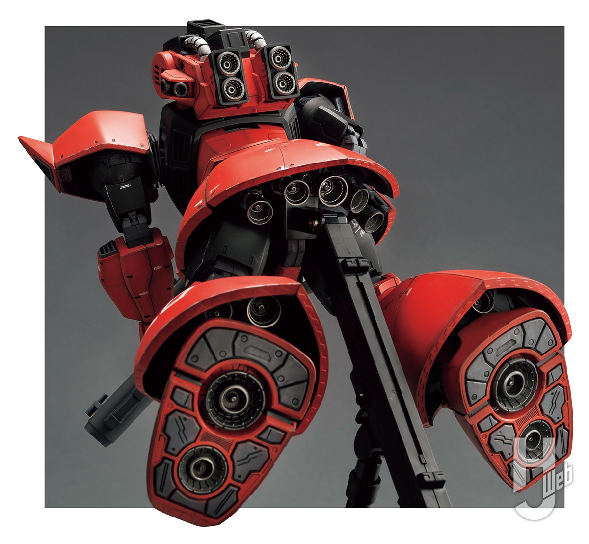 待望のMGジョニー・ライデン専用ゲルググを1/144の箱絵テイストに