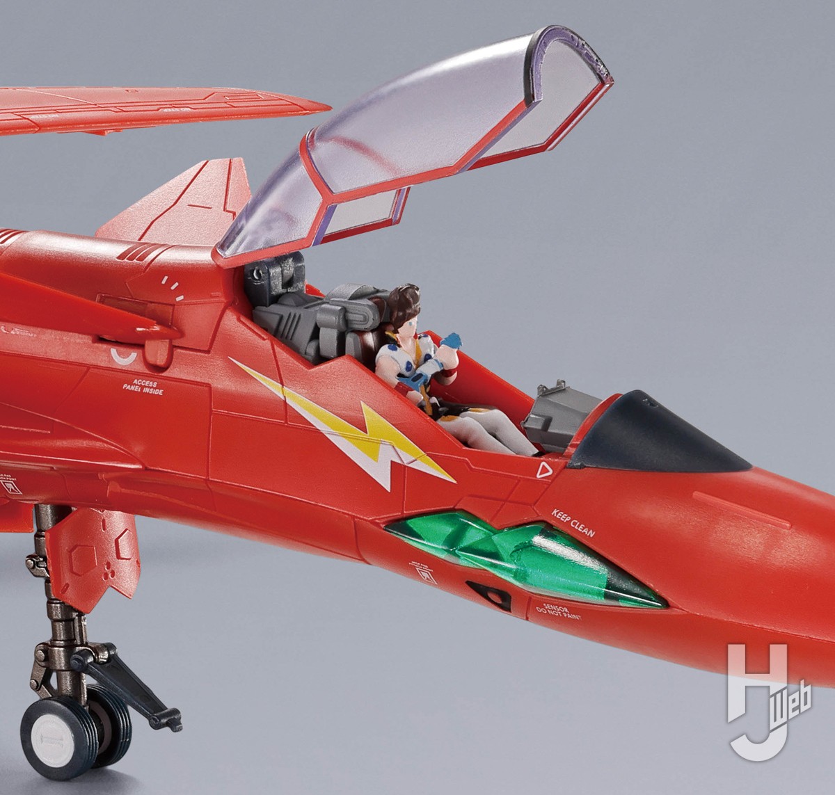 DX超合金シリーズ初となる『マクロス7』アイテムが登場！「VF-19改