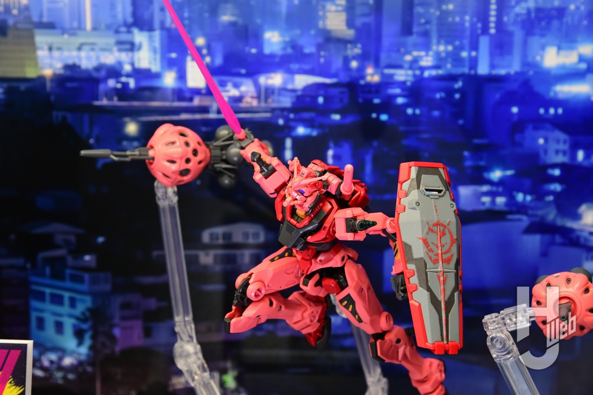 最新ガンプラ「赤いガンダム」や「軍警ザク」「軽キャノン」や「マチュ