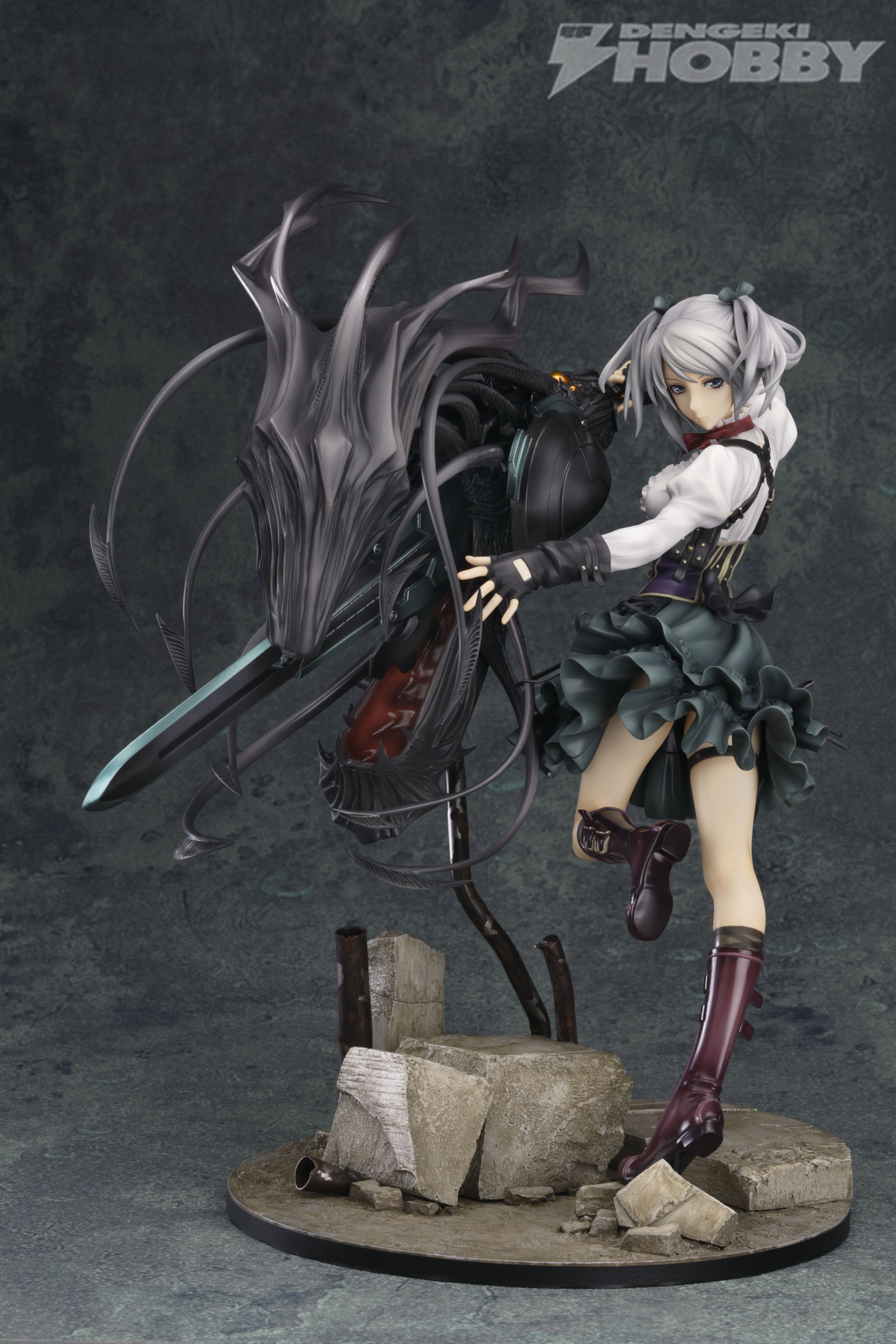 ブラッドの隊員、シエル・アランソンがフィギュア化！ | 電撃ホビーウェブ