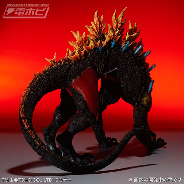 ゴジラと融合したエヴァ2号機ビーストモードを全長約38cmで立体化