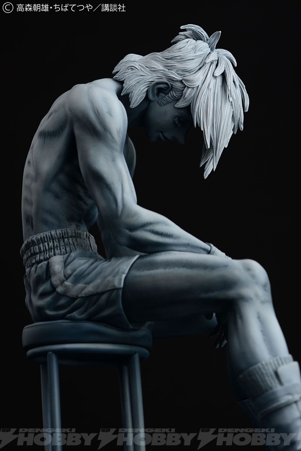 あしたのジョー』伝説のラストシーンを再現した矢吹丈のフィギュアが