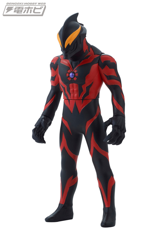 父セブンのアニバーサリーイヤーに息子ゼロも大活躍！親子セットと宿敵