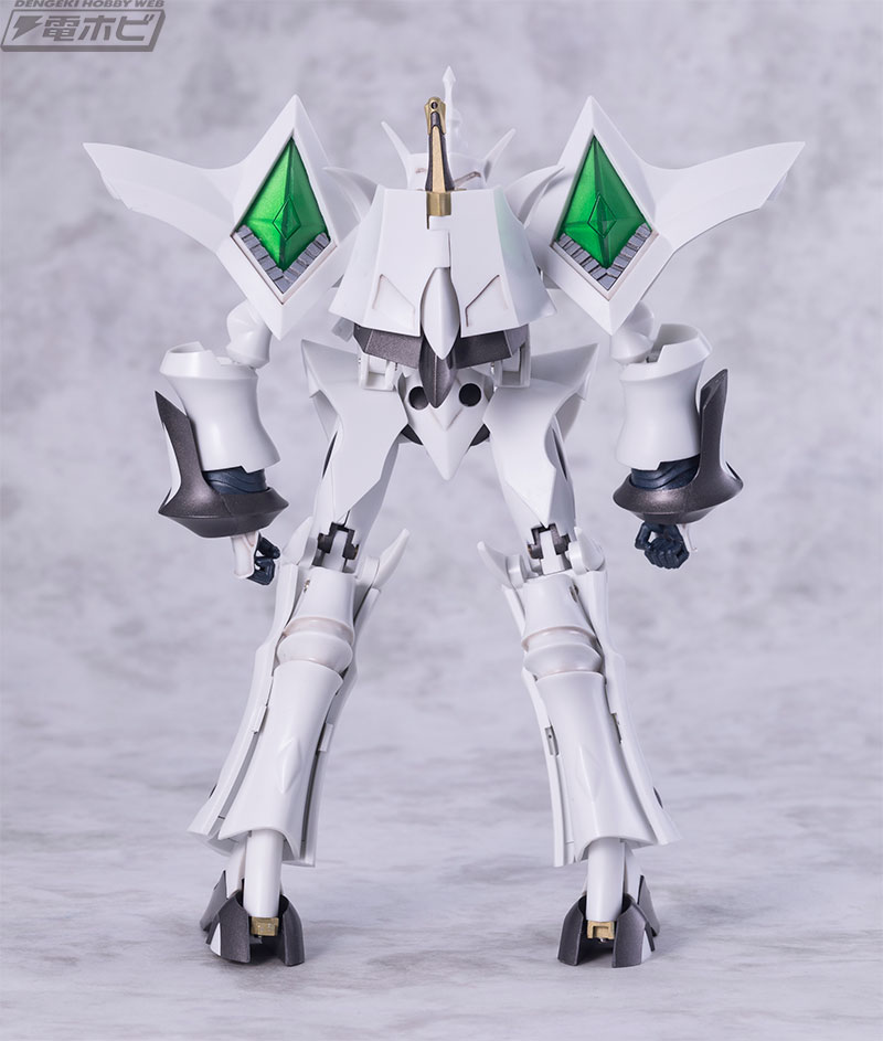 20年の時を経てついに復活！『天空のエスカフローネ』主役機の可変