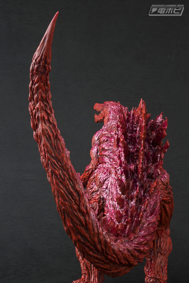 郵便局限定カラーの「ゴジラ」が上陸！酒井ゆうじ氏原型・彩色による