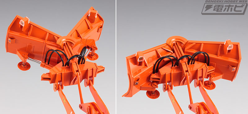 除雪ブレード（マルチプラウ）を装備した万能建機「ホイールローダ