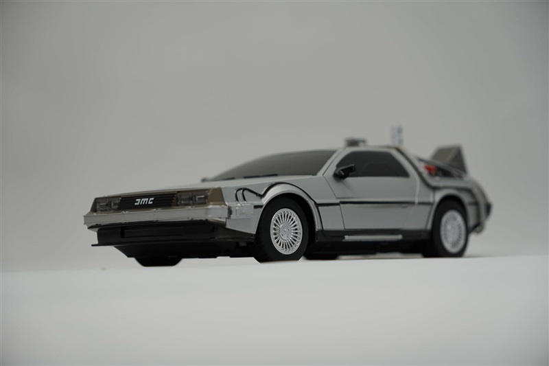 バック・トゥ・ザ・フューチャー』三部作のタイムマシンが3種類の1/20