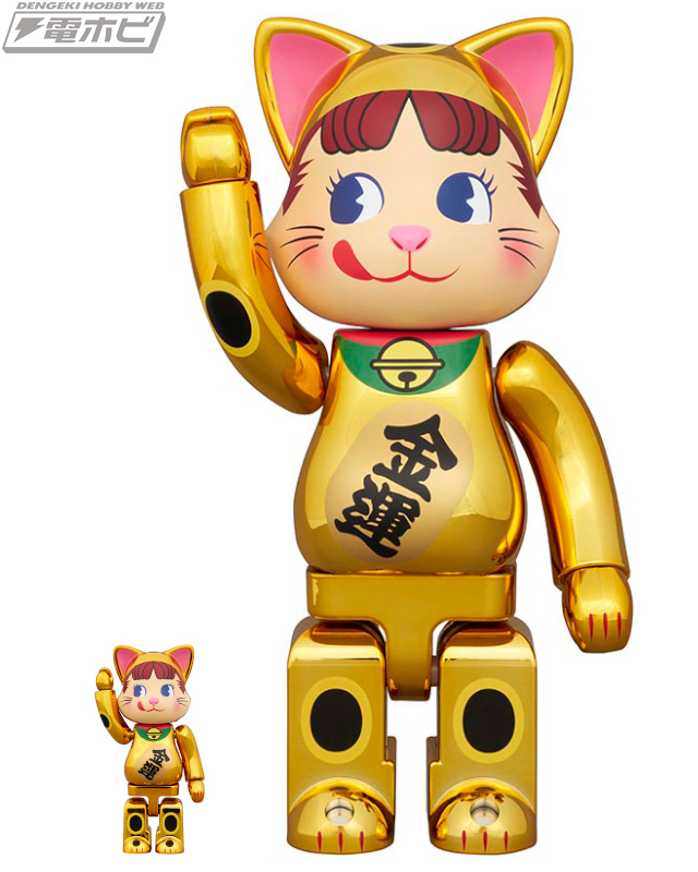 おめでたい金メッキの招き猫ペコちゃんが新年に福を呼び込む！不二家