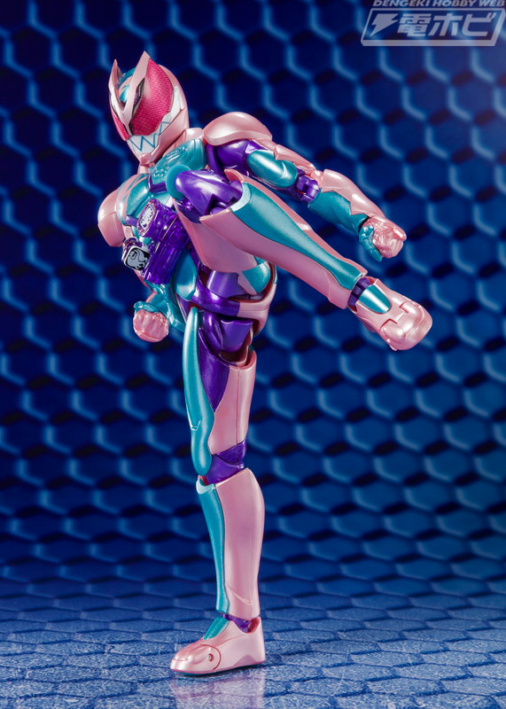 仮面ライダーリバイス』リバイ＆バイスのS.H.Figuartsが発売決定