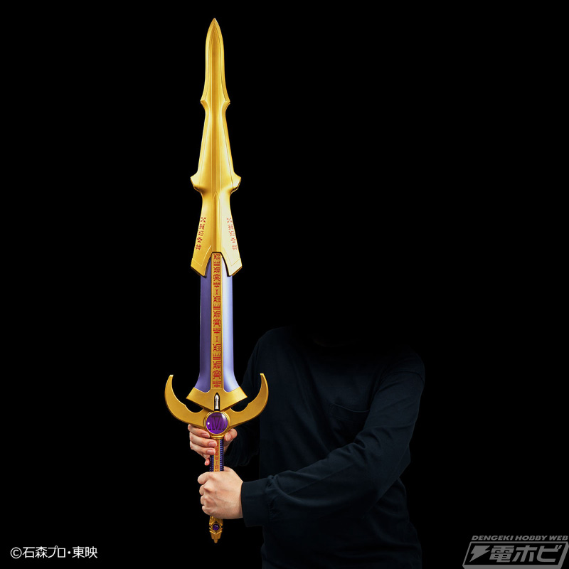 仮面ライダークウガ』新ブランド玩具「CSG」のタイタンソードの全貌が