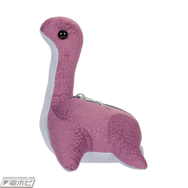 メガサイズになった「ネッシーぬいぐるみメガ（紫）」も数量限定で販売