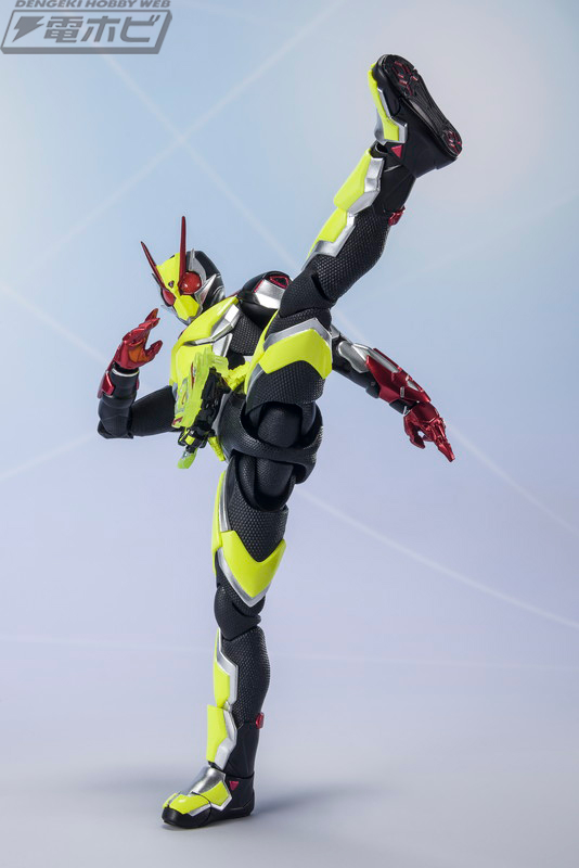 仮面ライダーゼロワン』飛電或人が変身した仮面ライダーゼロツーがS.H.