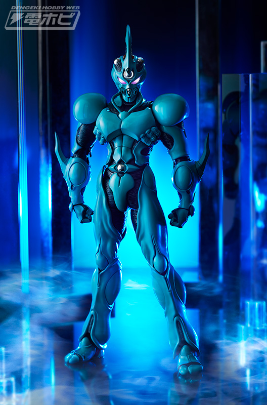 漫画『強殖装甲ガイバー』ガイバーIが全高約30センチの大型アクション