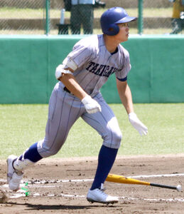 高校野球】兵庫の古豪・滝川が7回コールド発進 プロ注目・中村俊瑛