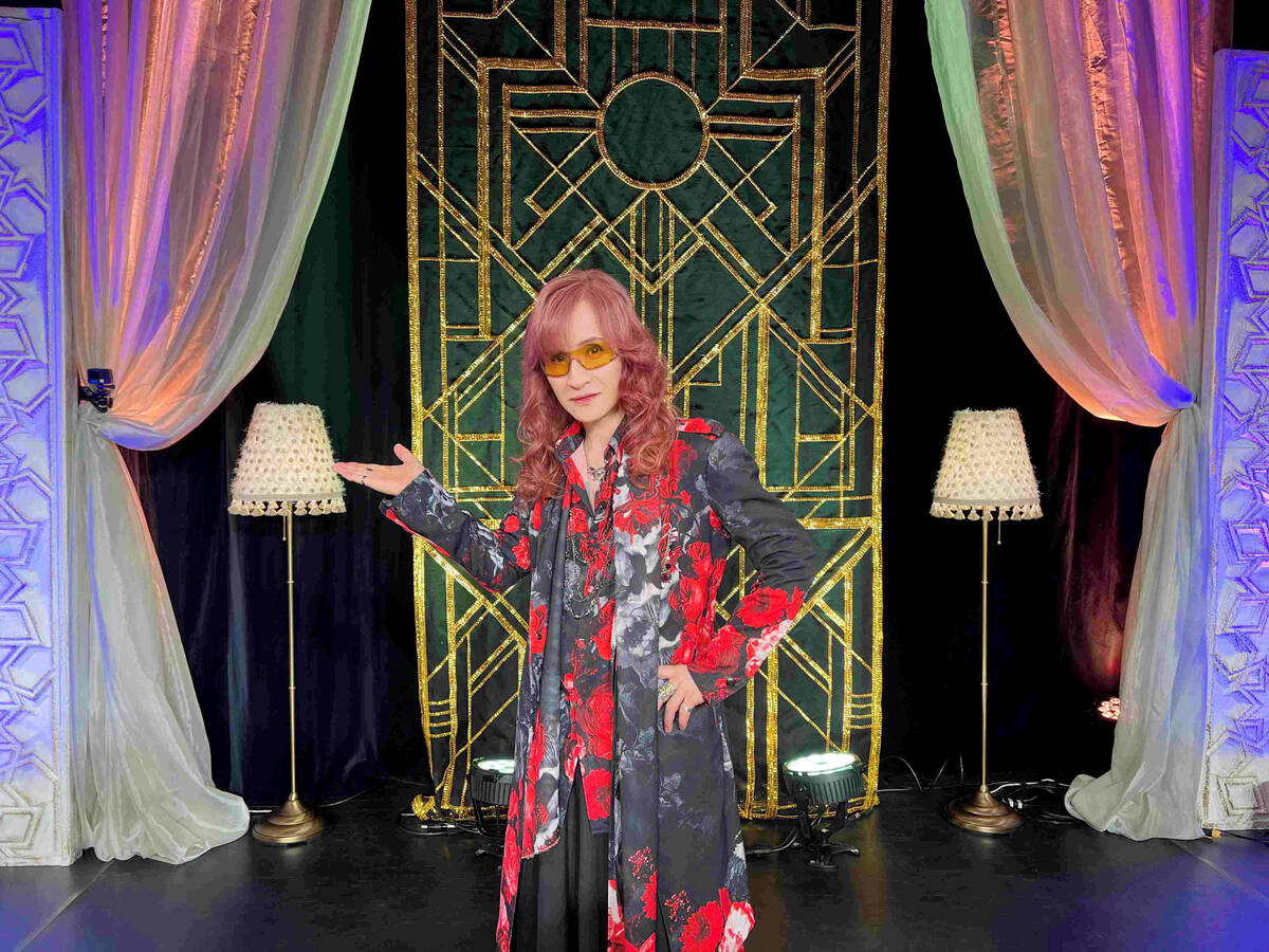 THE ALFEE・高見沢俊彦が日本橋・三越で開催中の”美食祭”へ