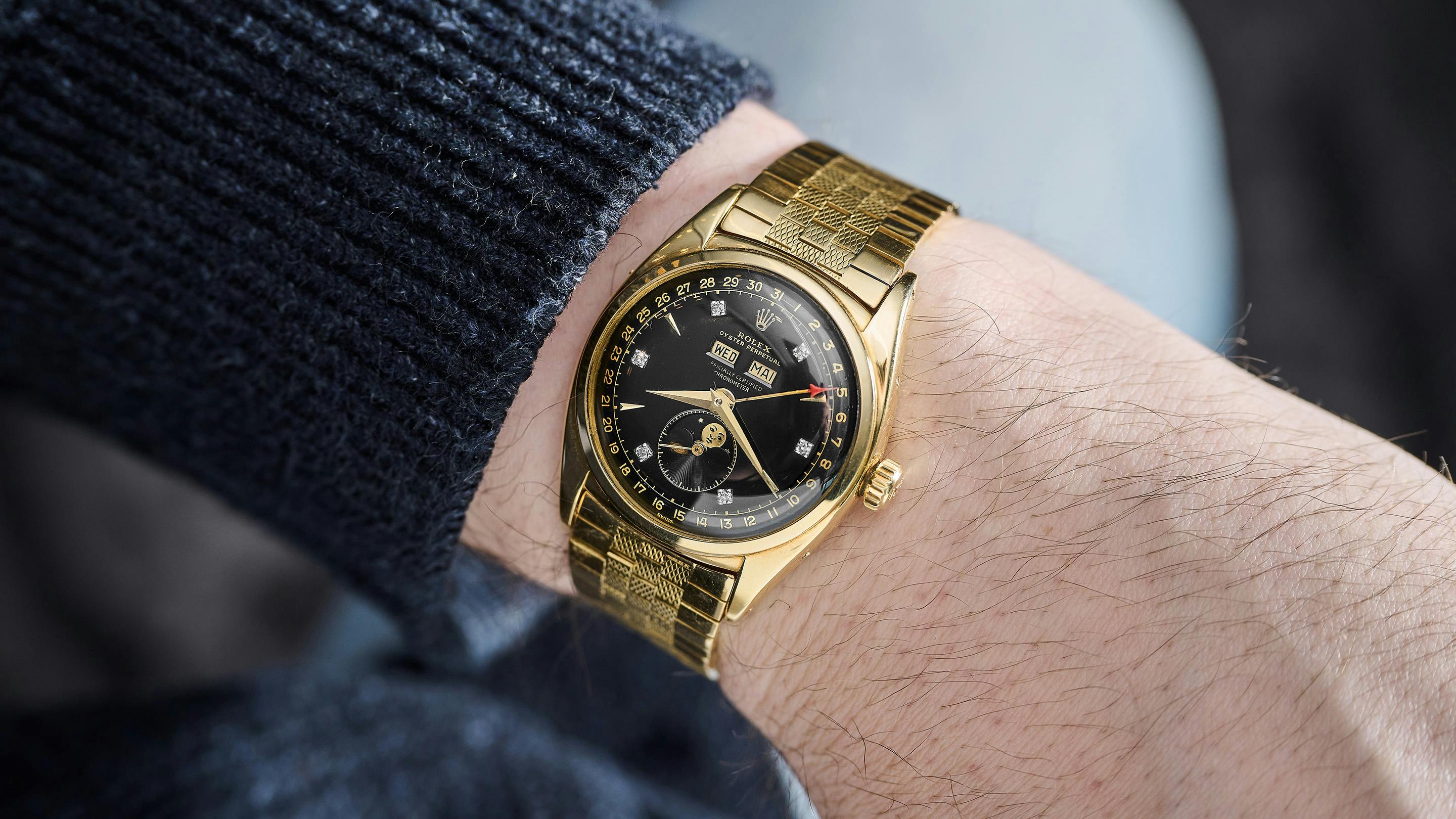 Breaking News: A Yellow Gold Rolex ref. 6062 Sets Record for the