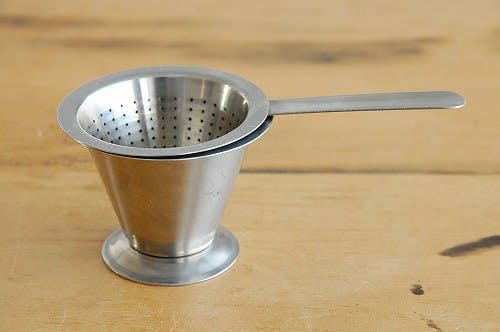 スウェーデンで見つけたステンレス製ティーストレーナー - 北欧